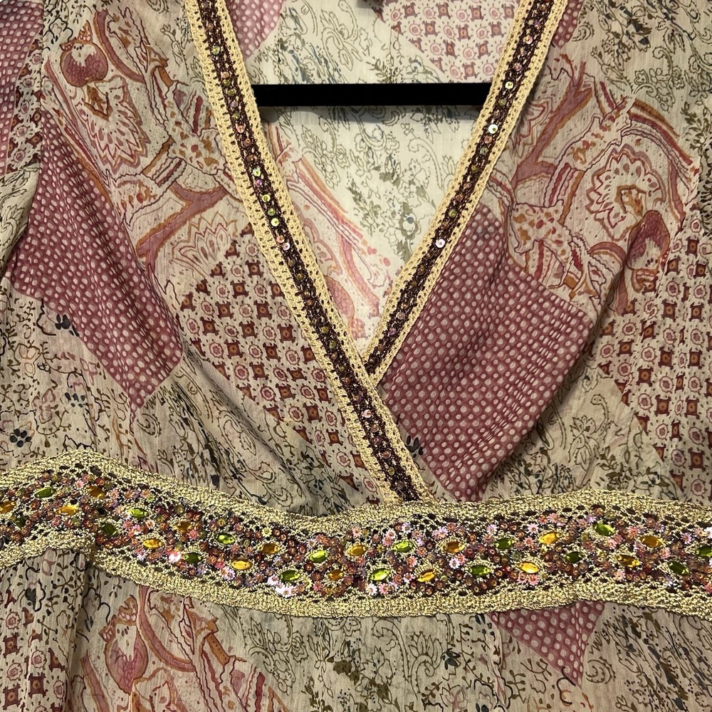 J. Jill Pink Patchwork Pattern Jewel Sheer V-Neck Long Sleeve Blouse Sz M Fairy - Picture 3 of 13